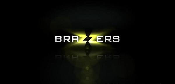  Brazzers - Dirty Masseur - (Ayumu Kase, Keiran Lee )- Trailer preview
